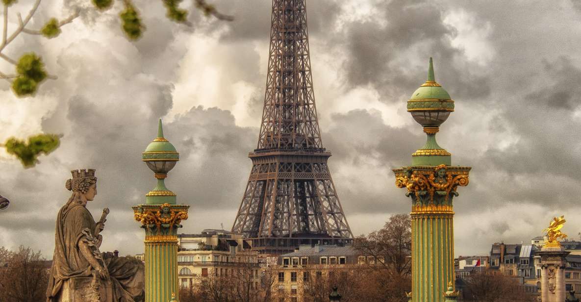 Whispers of Elegance: An Enchanting Parisian Evening - Key Points