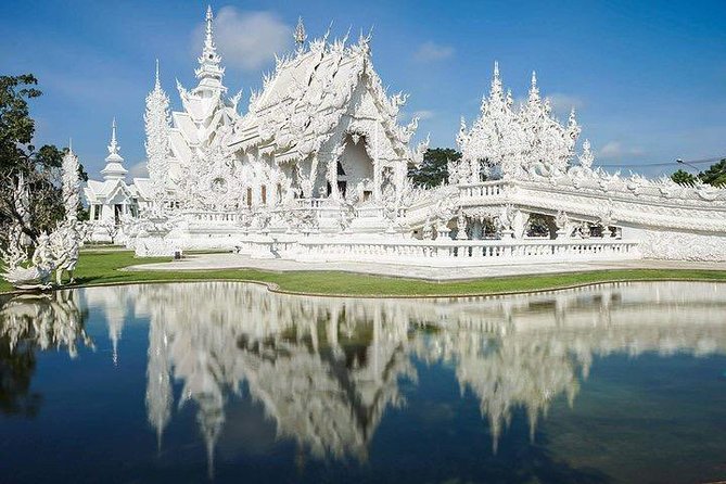 White Temple, Black House Museum and Hot Spring Tour From Chiang Mai - Tour Overview