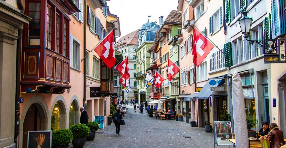 Zurich: Insta-Perfect Walk With a Local - Key Points