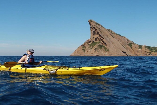 3h Kayak Tour at Calanques National Park