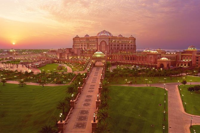 Abu Dhabi City Tour With Lunch At Emirates Palace