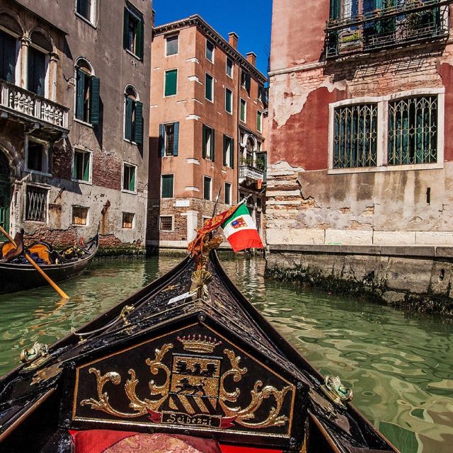 Afternoon Tour: Doge Palace, St Mark Basilica & Gondola Ride