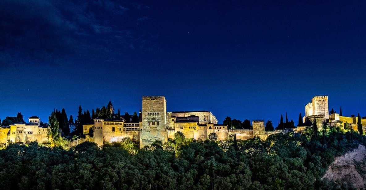 1 alhambra nasrid palaces guided night tour without tickets Alhambra: Nasrid Palaces Guided Night Tour Without Tickets