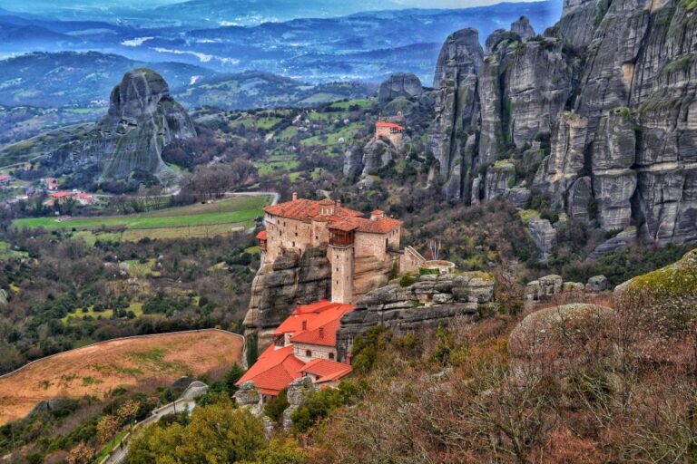 Athens: 2-Day Tour to Delphi and Meteora