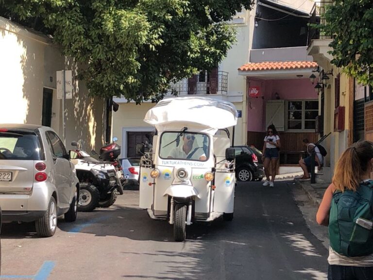 Athens: Private 3-Hour City Tour on Eco-Friendly Tuk Tuk