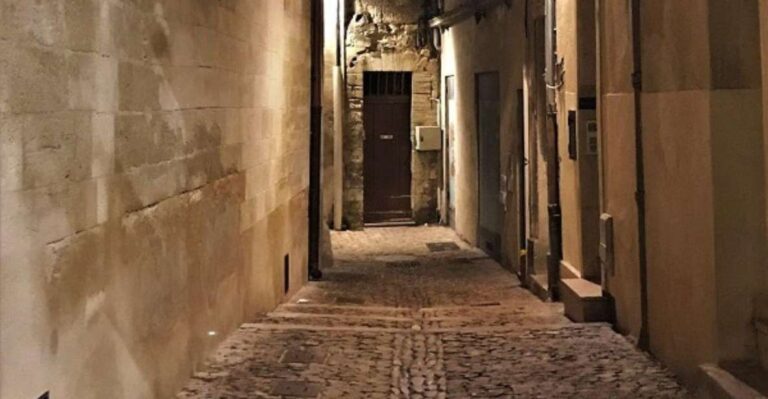 Avignon: The Night Amble Between Bourgeois and Christians