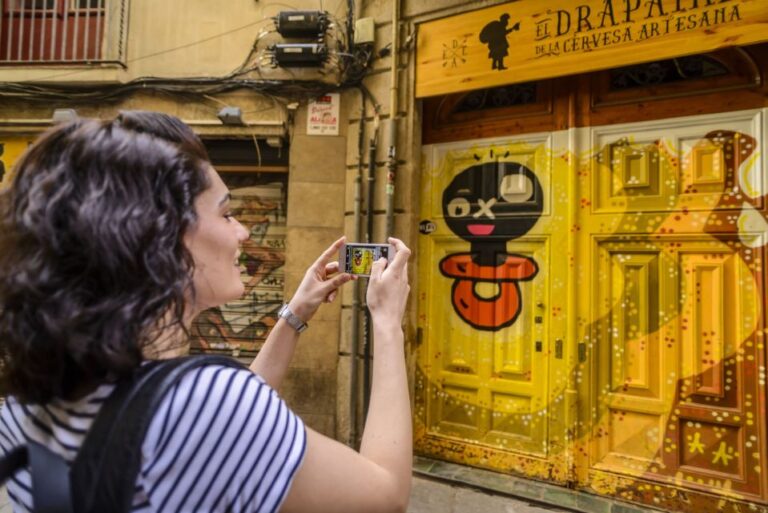 Barcelona: Alternative Free Tour of the Raval