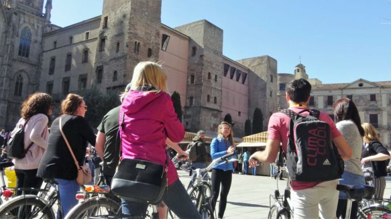 Barcelona: Bike Tour & Sagrada Familia Skip-the-Line Tickets