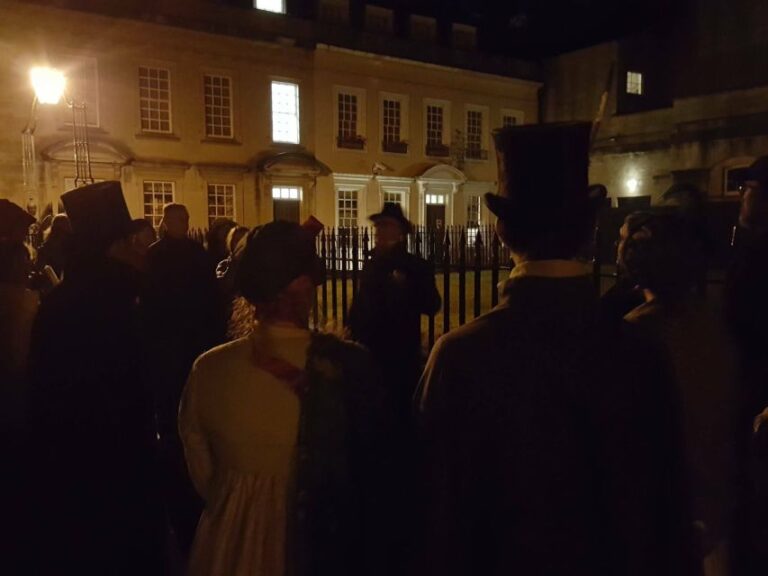 Bath: 90-Minute Private Ghost Walking Tour