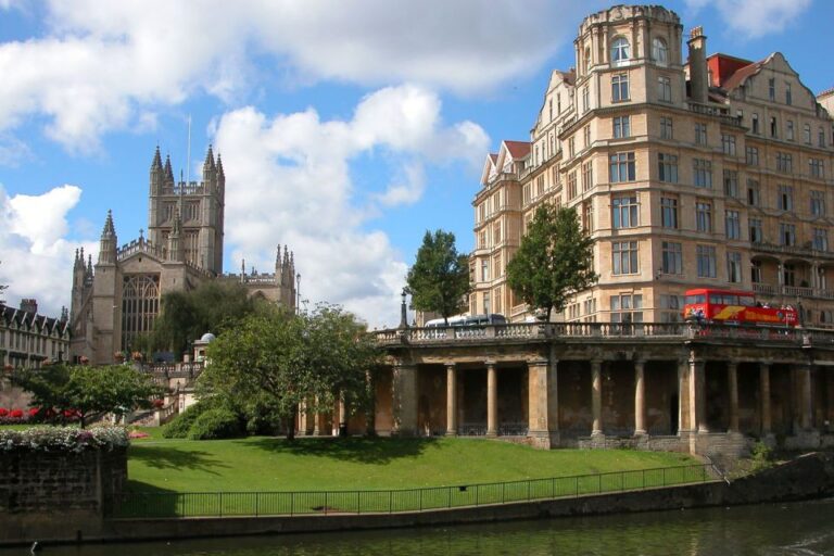 Bath: City Sightseeing Hop-On Hop-Off Bus Tour