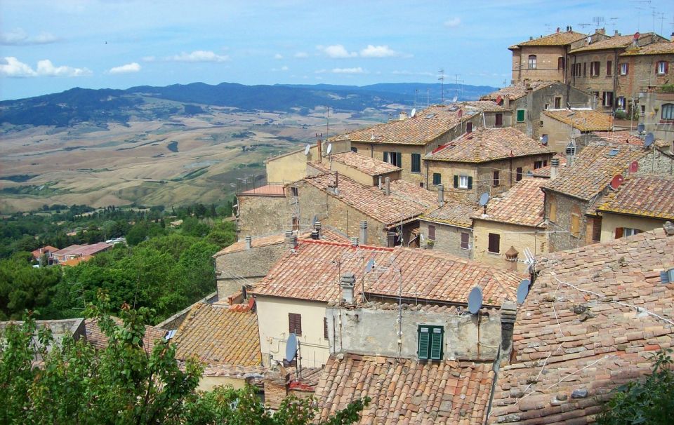 Bolgheri / Volterra / Florence-Tour in Ferrari - Tour Provider and Details