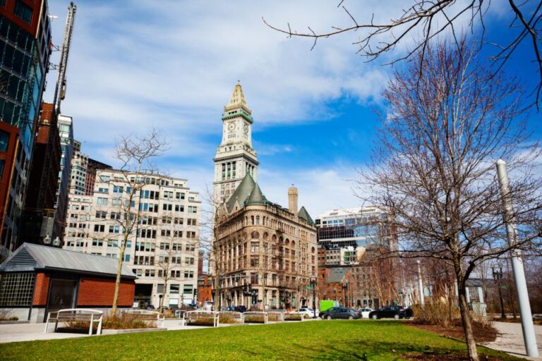 Boston History and Highlights: A Self-Guided Audio Tour