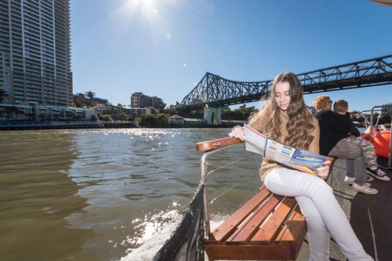 Brisbane: Midday River Sightseeing Cruise