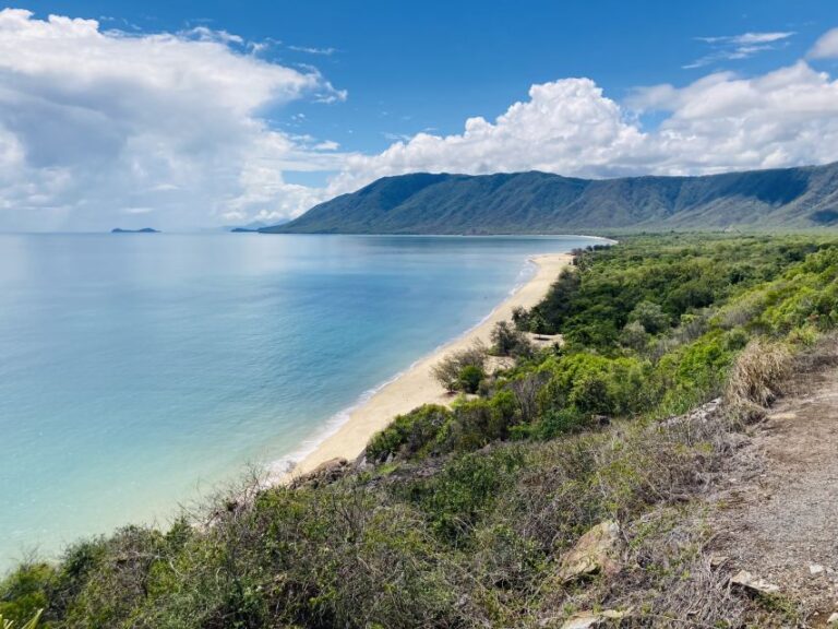 Cairns Airport: Transfers To/From Port Douglas