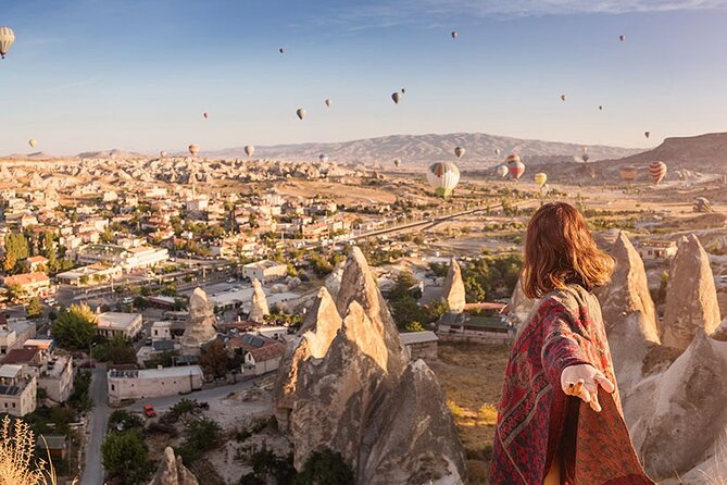 Cappadocia: Sunrise Balloon Watching Tour With Photographer