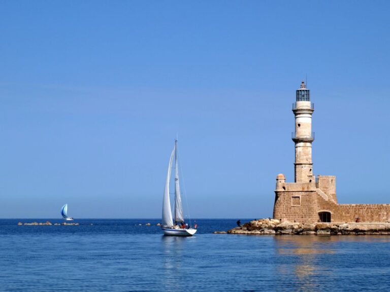 Chania Old Town: Vegan Food & Sightseeing Walking Tour