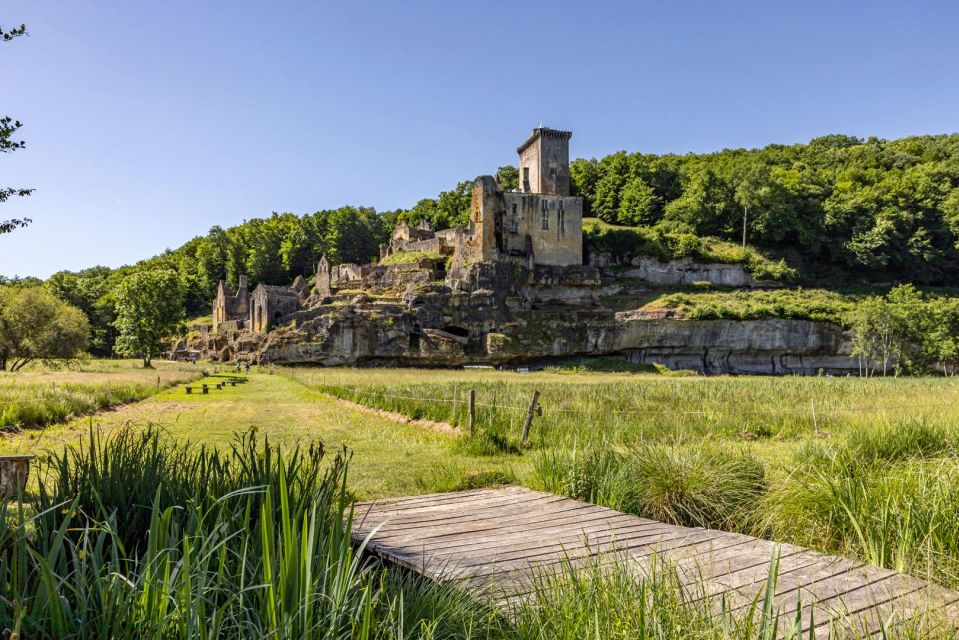 1 chateau de commarque the mystery of the forgotten fortress Château De Commarque: the Mystery of the Forgotten Fortress