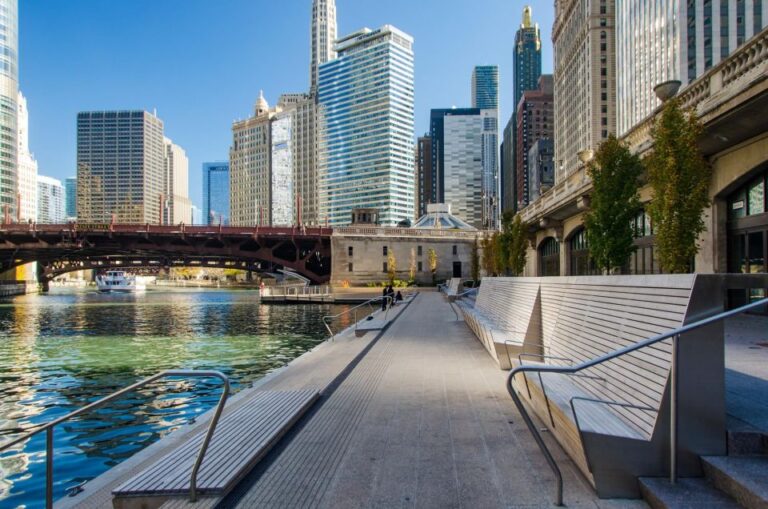 Chicago: Self-Guided Audio Tour