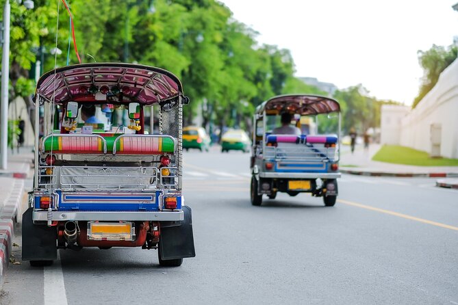 Chinatown Michelin Food Adventure in Bangkok by Tuk Tuk Tour