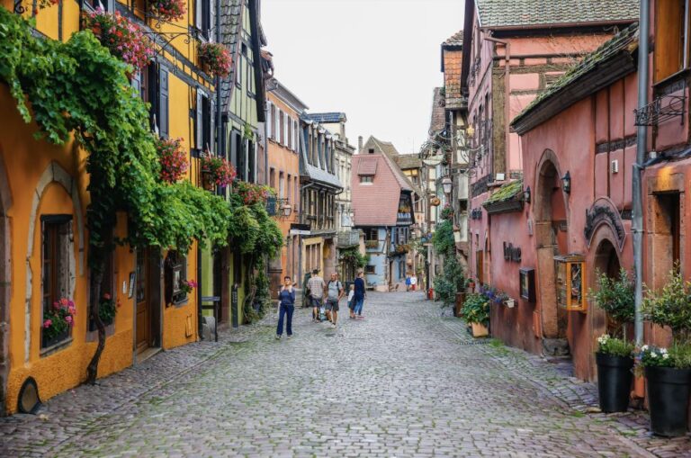 Cinque Terre Gems: UNESCO Sites & Secrets Tour