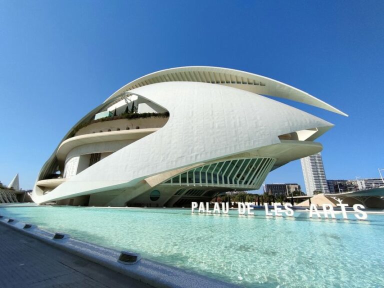 City of Arts and Sciences Private Bike Tour