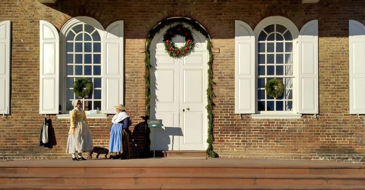 1 colonial williamsburg christmas walking tour Colonial Williamsburg: Christmas Walking Tour