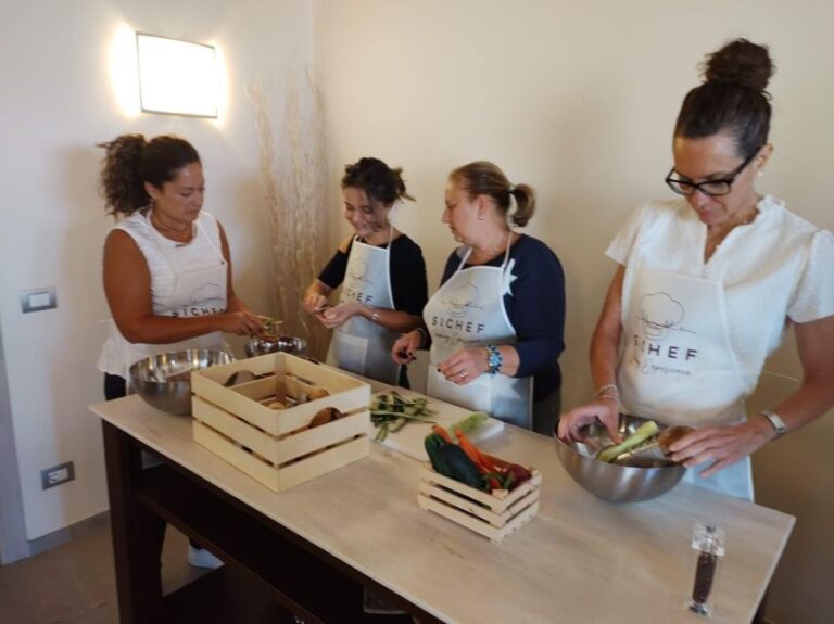 Cooking Experience in Chianti With Visit of San Gimignano