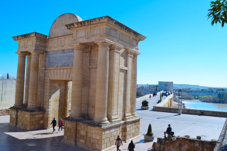 Cordoba: 2.5-Hour Guided Jewish Quarter and Alcazar Tour