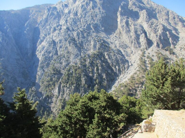 Crete: Private Guided Trek to Samaria Gorge With Transfer