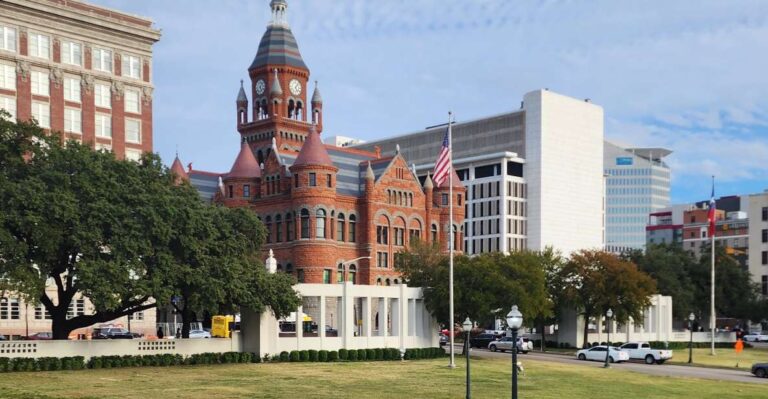 Dallas: Historic Downtown Audio Self-Guided Walking Tour