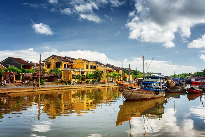 Danang Airport to Hoi an Private Transfer With English Speaking Driver