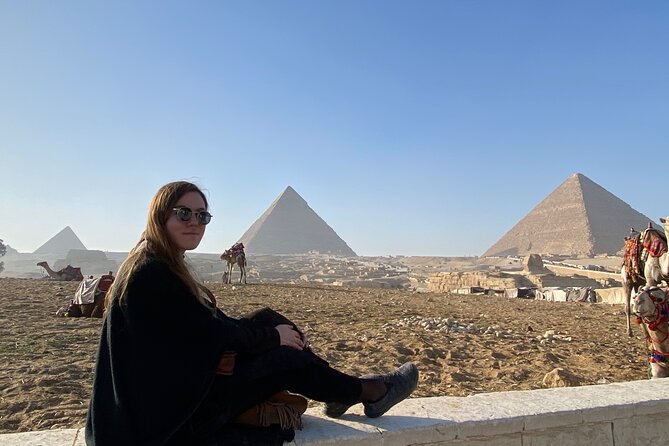 Day Tour to Giza Pyramids and Sphinx