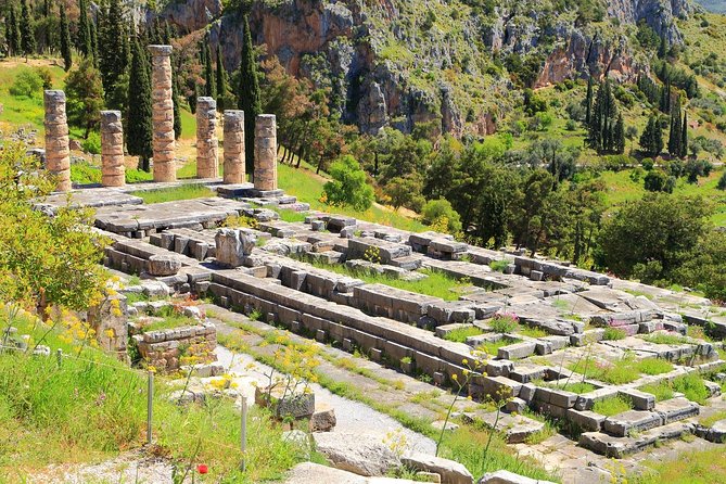 Delphi Day Trip From Athens With Spanish-Speaking Guide