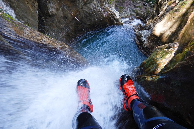 1 first canyoning in grenoble in the vercors First Canyoning in Grenoble in the Vercors