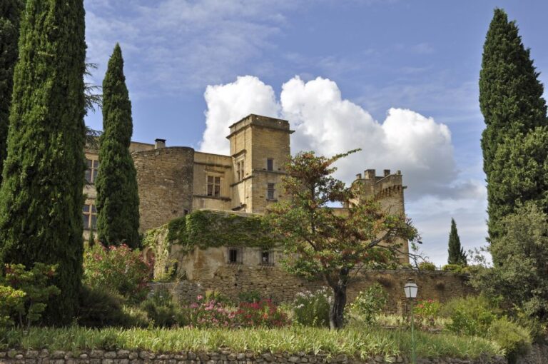 From Aix En Provence: Luberon Villages Full-Day Guided Tour