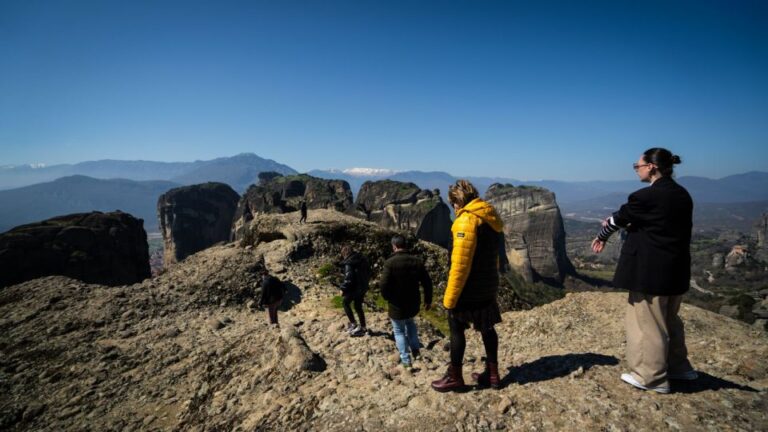 From Athens: Meteora Monastery Day Trip by Bus