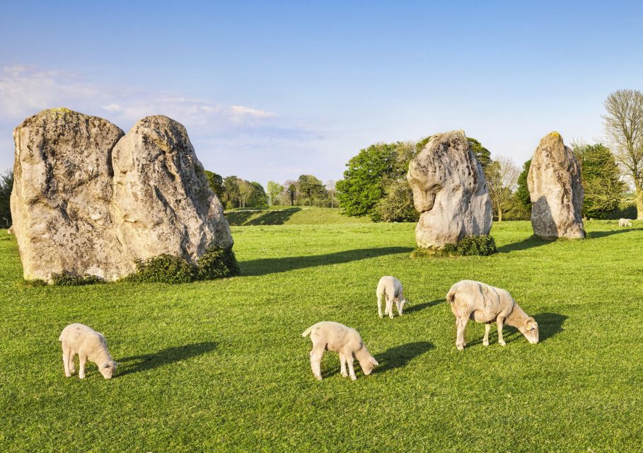 1 from bath stonehenge the cotswolds day tour with entry From Bath: Stonehenge & the Cotswolds Day Tour With Entry