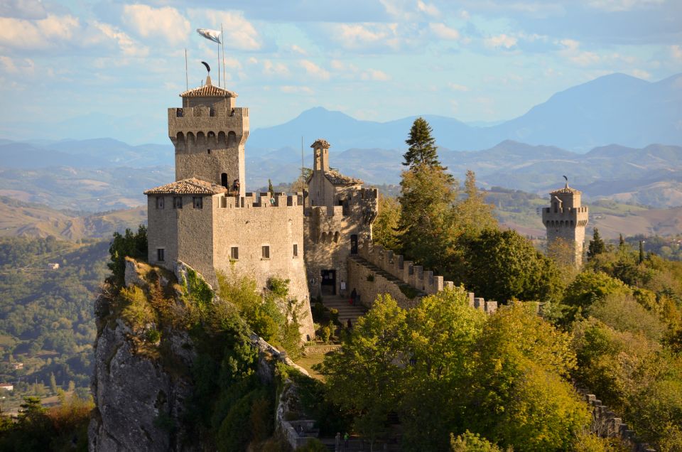 1 from bologna private san marino day tour with lunch From Bologna: Private San Marino Day Tour With Lunch