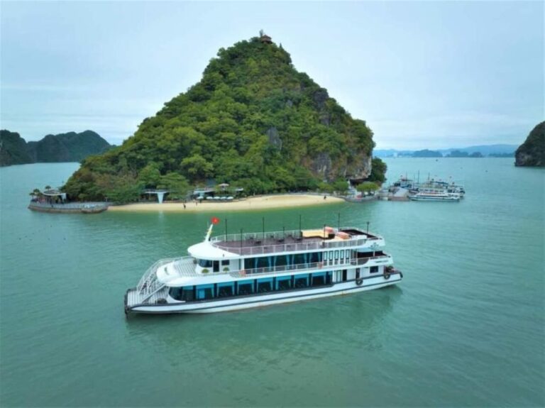 From Hanoi: Guided Full-Day Ha Long Bay on Luxury Cruise