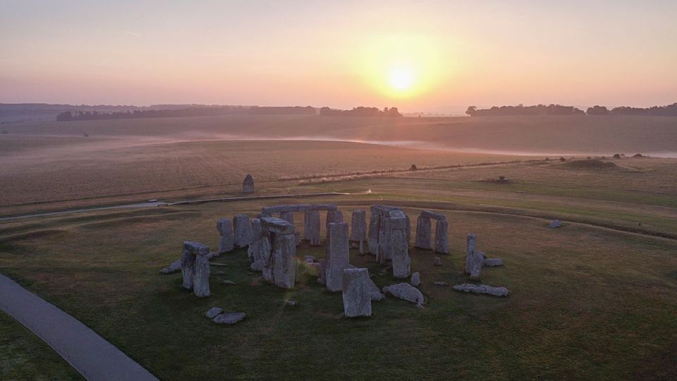 From London: Stonehenge Special Access Morning Tour