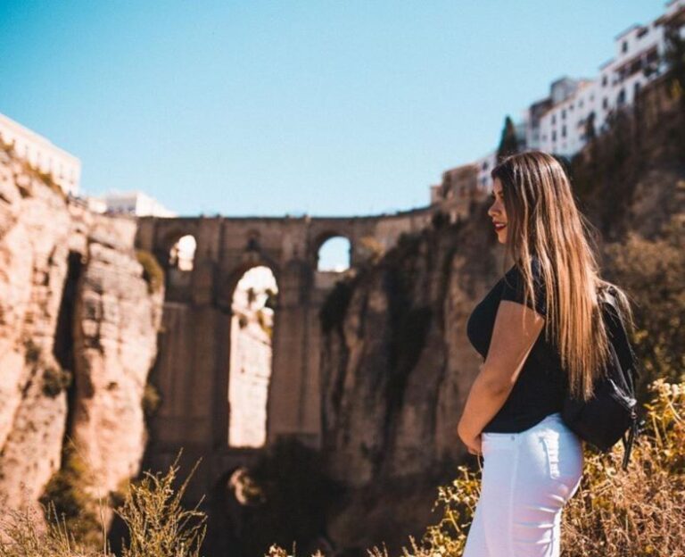 From Malaga: Ronda & Setenil De Las Bodegas Guided Day Trip