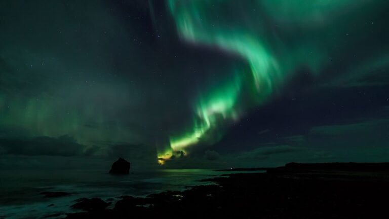 From Reykjavik: Northern Lights Boat Cruise