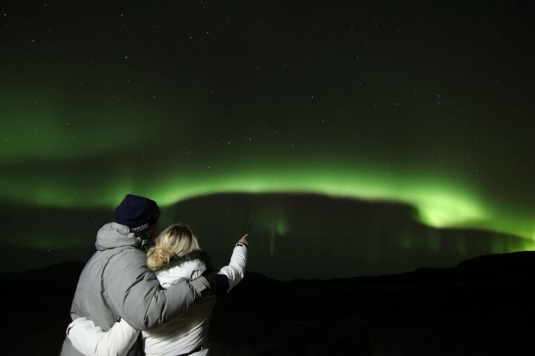 From Reykjavik: Northern Lights Tour With Hot Cocoa & Photos
