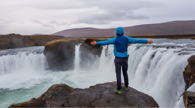 From Reykjavik: Private Golden Circle Tour in Iceland