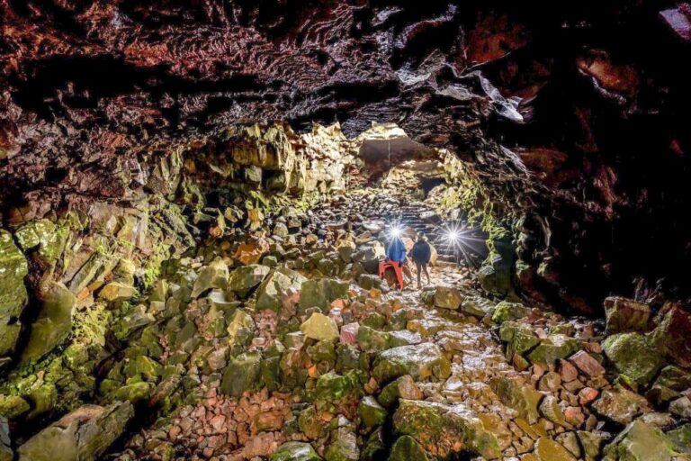 From Reykjavik: Raufarhólshellir Lava Tunnel by Bus