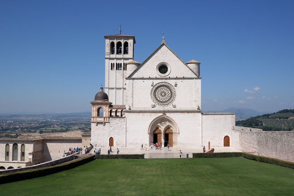 From Rome: Full-Day Assisi & Orvieto Semiprivate Tour - Tour Description