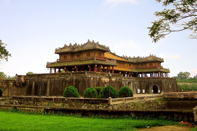 Full Day Private Tour to Hue – The Imperial City