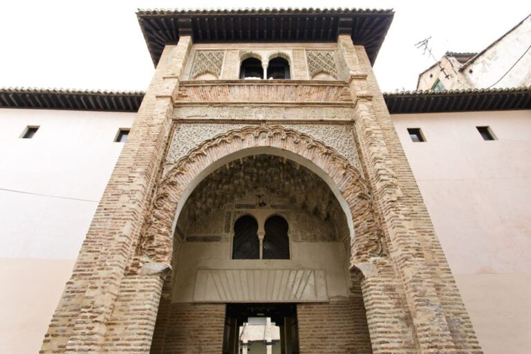 Granada: Muslim Monuments Entrance Tickets