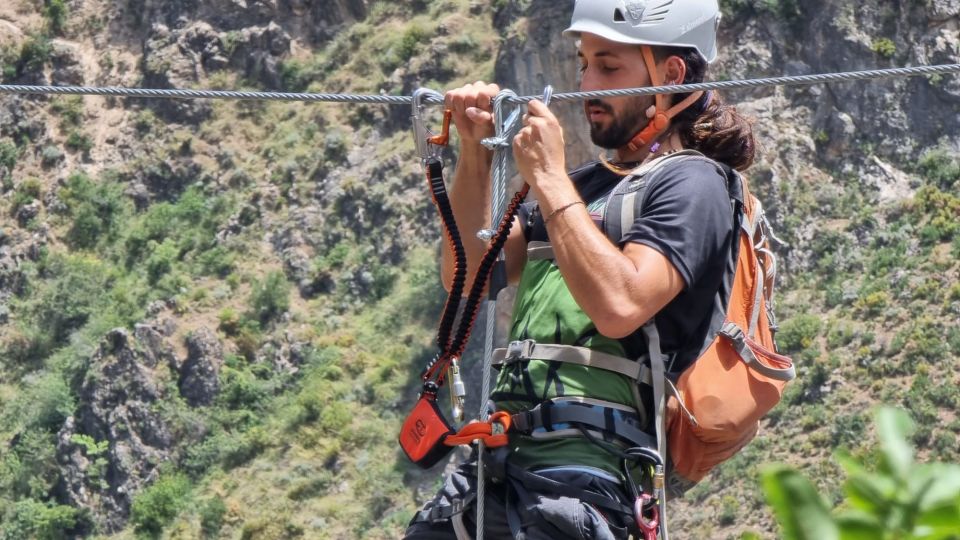 Granada: Via Ferrata Climbing Experience