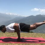 1 group yoga class with siddharth from beginner to advance Group Yoga Class With Siddharth From Beginner to Advance